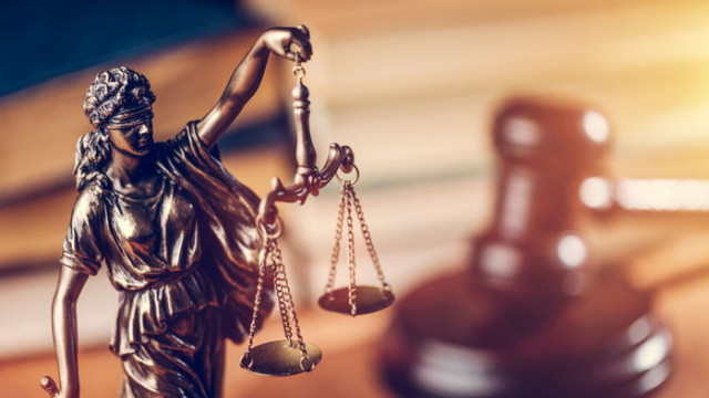 Осъдиха варненец за кражба и теглене на пари от чужди банкови карти